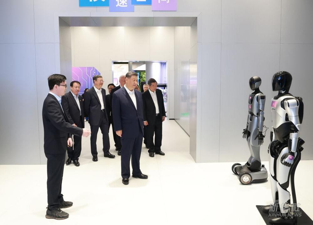 习近平总书记到上海调研，贝博艾弗森官网代表具身智能行业汇报进展